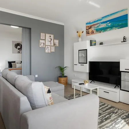 Casa Jorge Calaca By An Island * Канисал