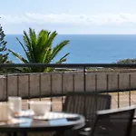 Casa Jorge Calaca By An Island