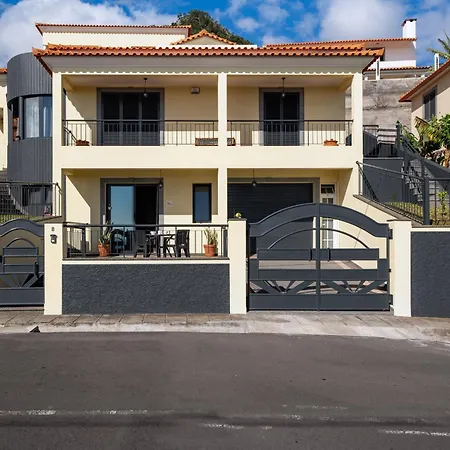 Apartament Casa Jorge Calaca By An Island