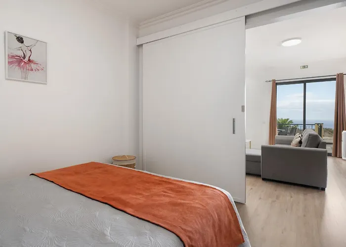 Casa Jorge Calaca By An Island